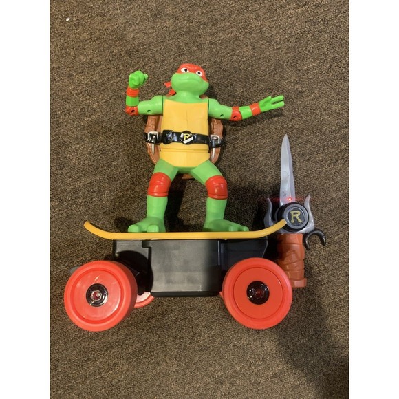 Teenage Mutant Ninja Turtles Giant Cowabunga Skate RC Raphael (BRAND NEW) - Picture 7 of 7